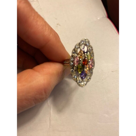 NWT Exquisite Multicolor cubic zirconia divert ring size 8 - Picture 4 of 10